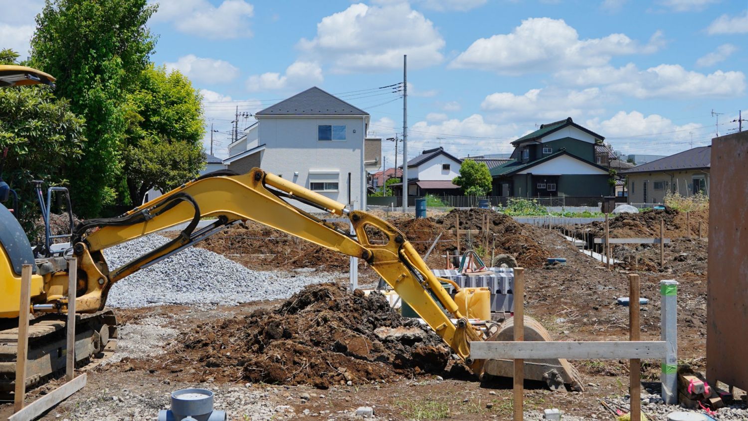 畑や田んぼなどの農地に家を建てる方法はあるの？農地法や農地転用の流れを詳しく解説