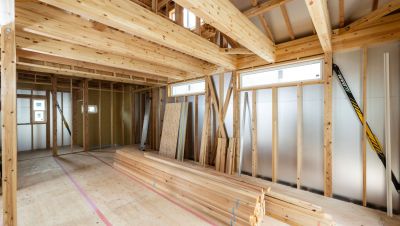 【徹底比較】外断熱VS内断熱!それぞれの工法の違いをメリットとデメリットから解説