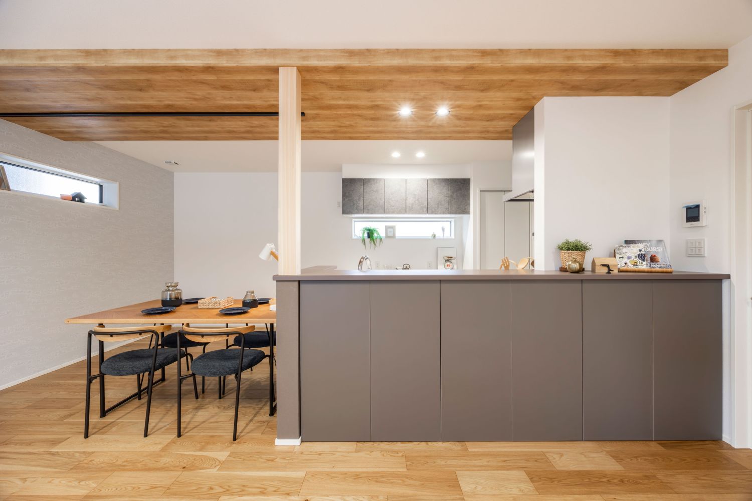 収納不足に悩まない家